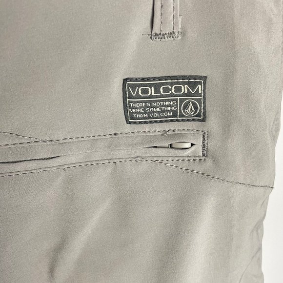 Volcom Frickin V4S Shorts Hybrid Mens Size 30 Gray Stretch Beach Quick Dry - Picture 3 of 7